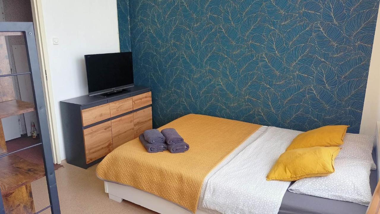 Ferienwohnung Kawalerka Czestochowa 17 Exterior foto