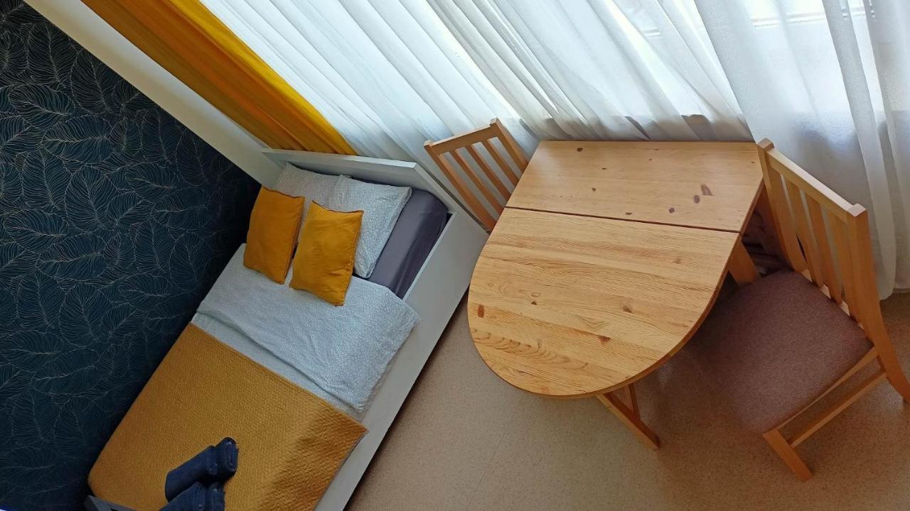 Ferienwohnung Kawalerka Czestochowa 17 Exterior foto